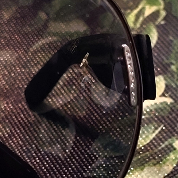 Dolce and Gabbana Black and sliver with Swarovski crystal's sunglasses 👓 - Picture 5 of 11